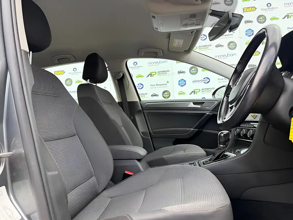 Used 2018 Volkswagen Golf Se Nav Grey - Interior and Exterior details 20