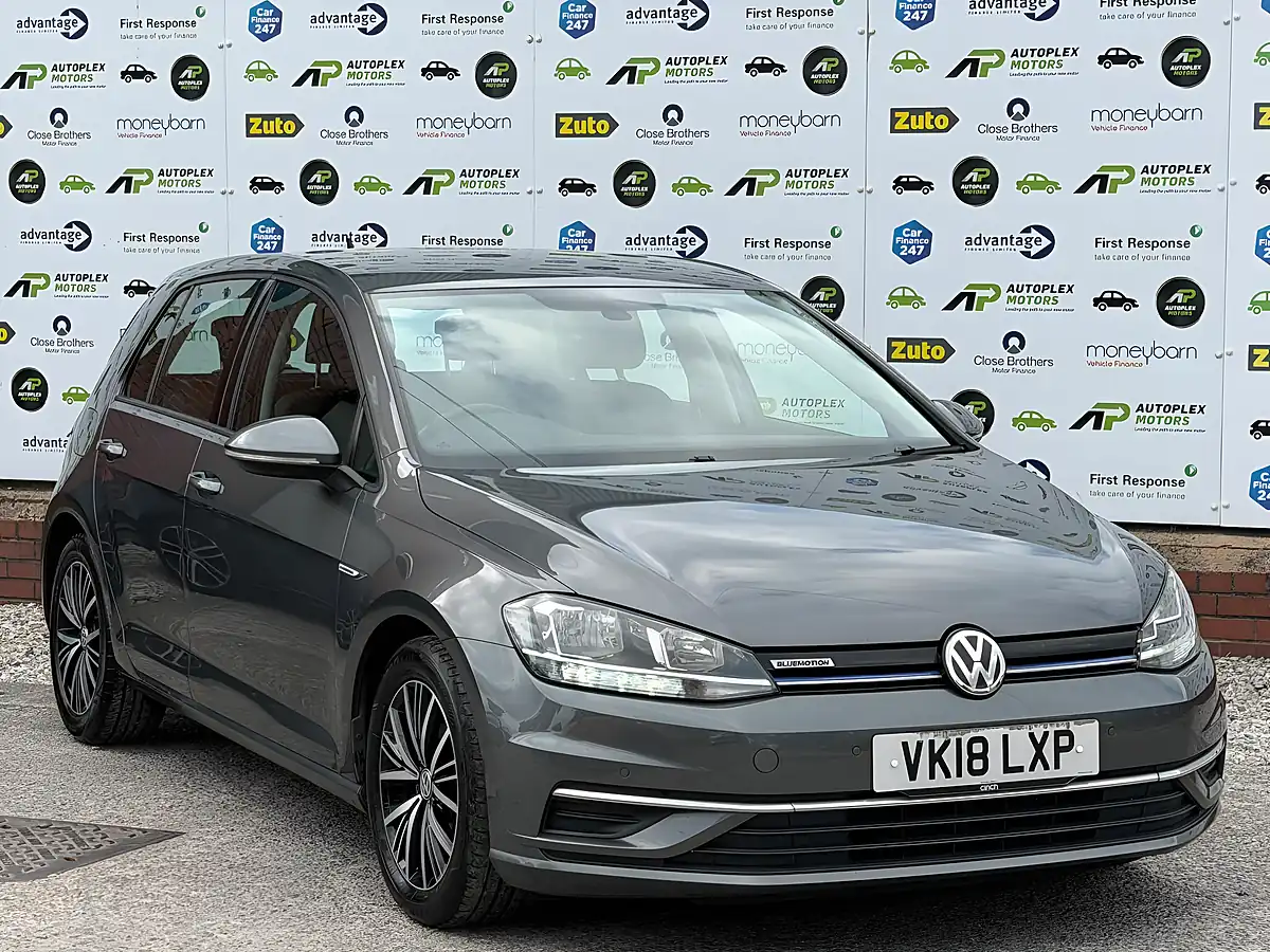 Used 2018 Volkswagen Golf Se Nav Grey - Interior and Exterior details 3