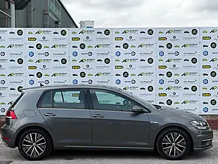 Used 2018 Volkswagen Golf Se Nav Grey - Interior and Exterior details 6