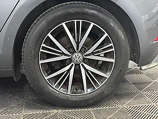 Used 2018 Volkswagen Golf Se Nav Grey - Interior and Exterior details 15