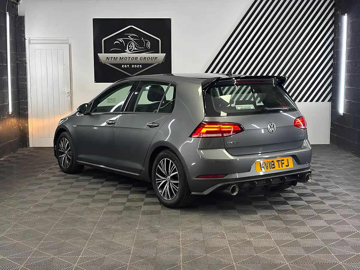 Used 2018 Volkswagen Golf Se Nav Grey - Interior and Exterior details 4
