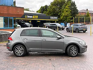 Used 2018 Volkswagen Golf Se Nav Grey - Interior and Exterior details 3