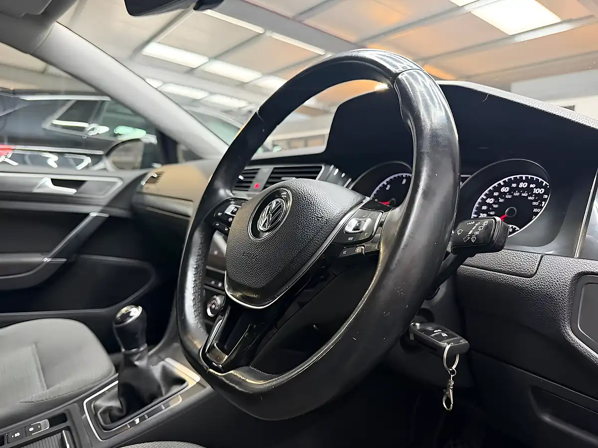 Used 2018 Volkswagen Golf Se Nav Grey - Interior and Exterior details 12