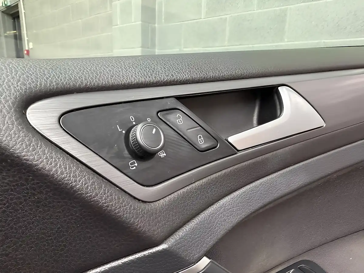 Used 2018 Volkswagen Golf Se Nav Grey - Interior and Exterior details 15