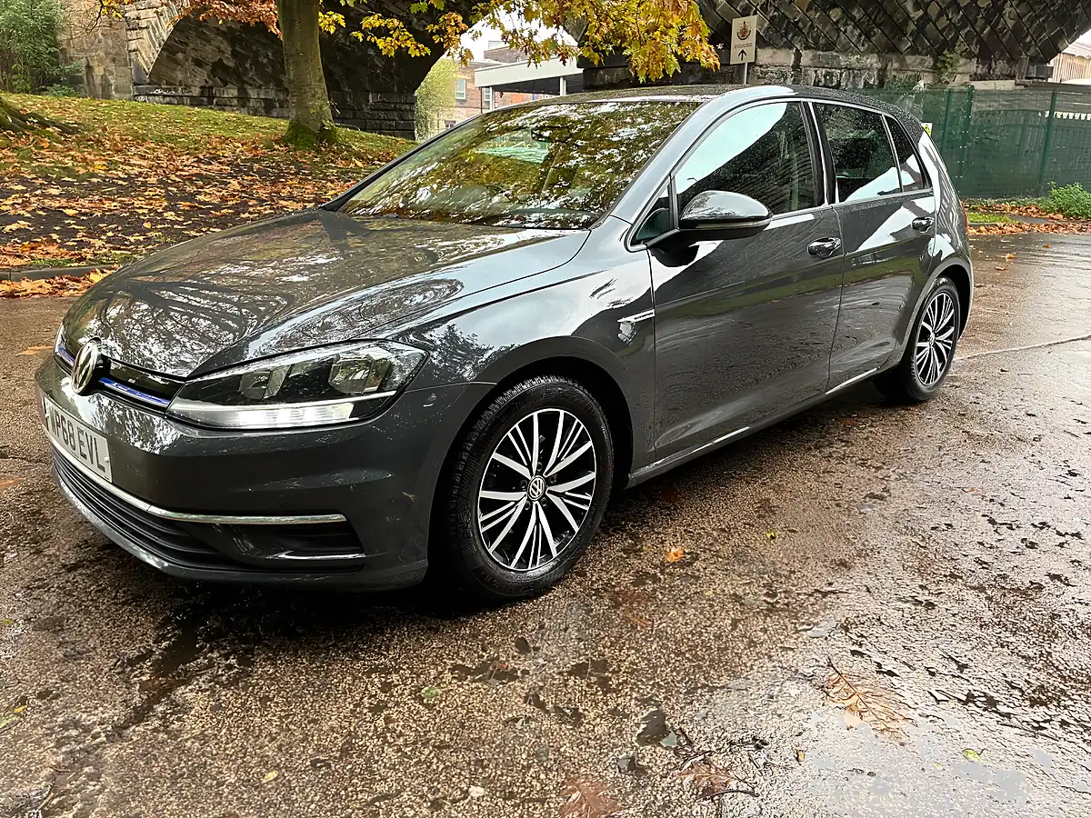 Used 2018 Volkswagen Golf Se Nav Grey - Interior and Exterior details 10