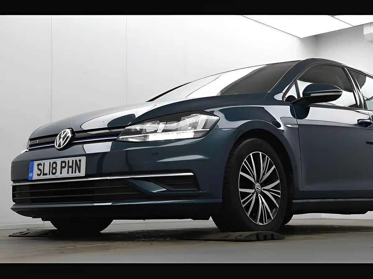 Used 2018 Volkswagen Golf Se Nav Peacock Green - Interior and Exterior details 6