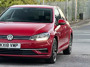 Used 2018 Volkswagen Golf Se Nav Red - Interior and Exterior details 4