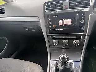 Used 2018 Volkswagen Golf Se Nav Silver - Interior and Exterior details 13
