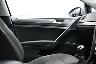 Used 2018 Volkswagen Golf Se Nav Silver - Interior and Exterior details 16