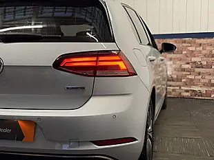 Used 2018 Volkswagen Golf Se Nav Silver - Interior and Exterior details 12