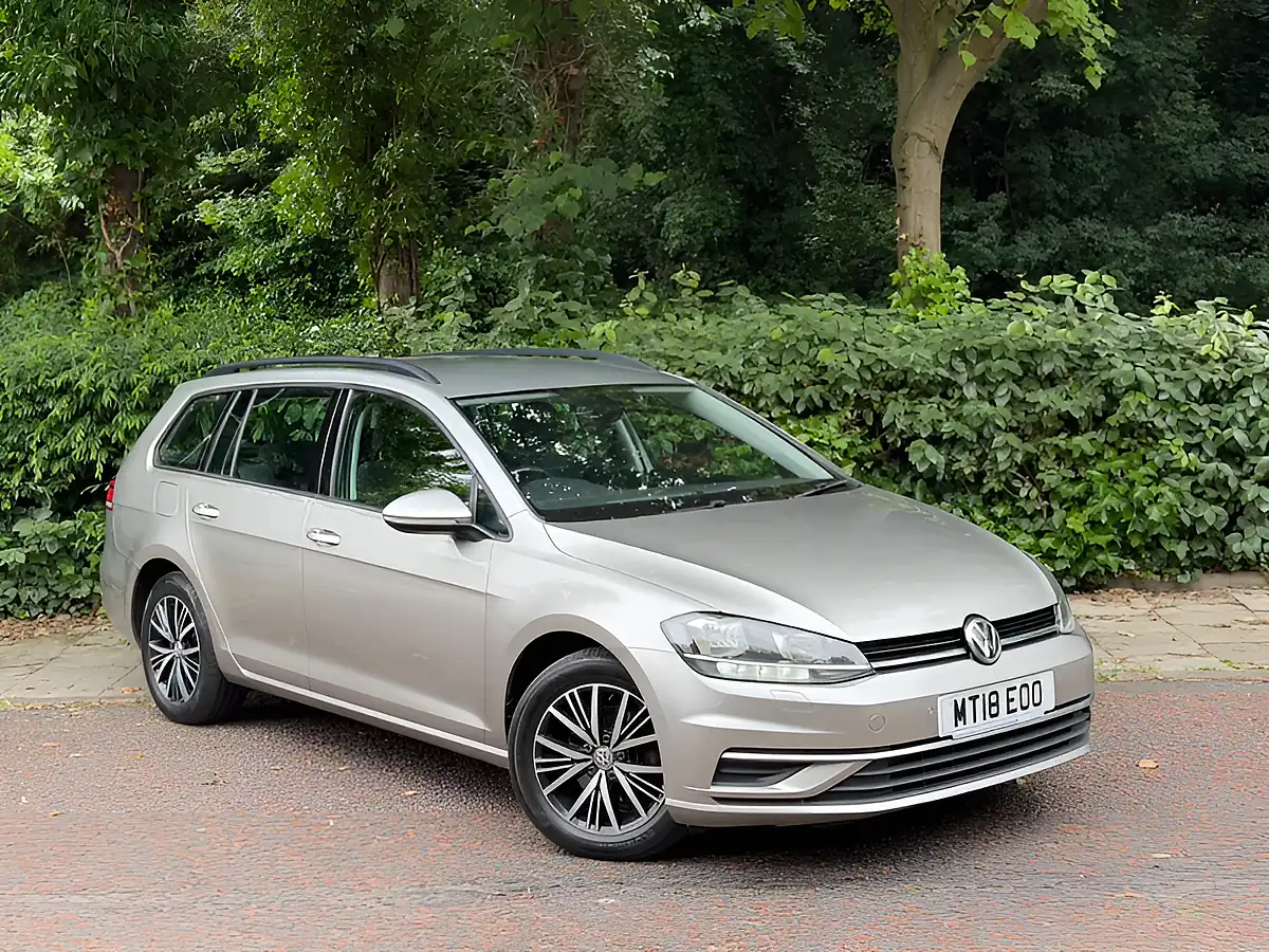 Used 2018 Volkswagen Golf Se Nav Tungsten Silver - Interior and Exterior details 4