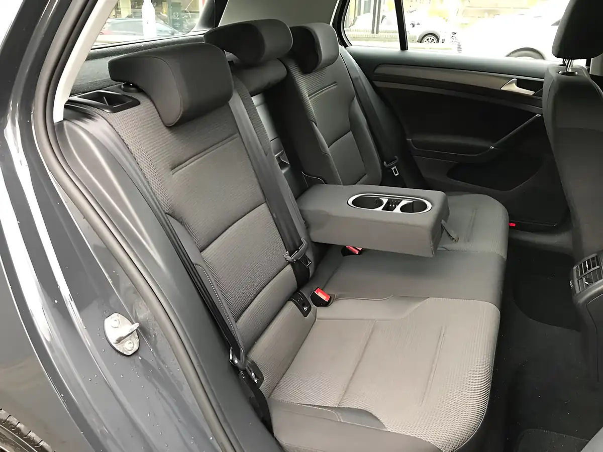 Used 2018 Volkswagen Golf Se Nav Urano Grey - Interior and Exterior details 11