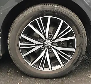 Used 2018 Volkswagen Golf Se Nav Urano Grey - Interior and Exterior details 15