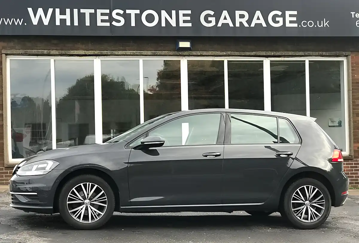 Used 2018 Volkswagen Golf Se Nav Urano Grey - Interior and Exterior details 5