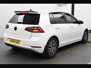 Used 2018 Volkswagen Golf Se Nav White - Interior and Exterior details 15
