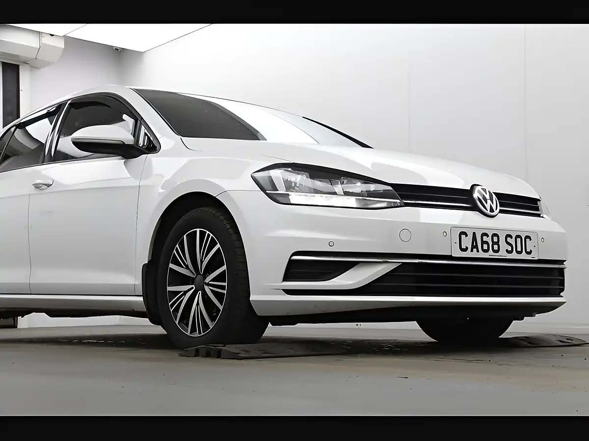 Used 2018 Volkswagen Golf Se Nav White - Interior and Exterior details 2