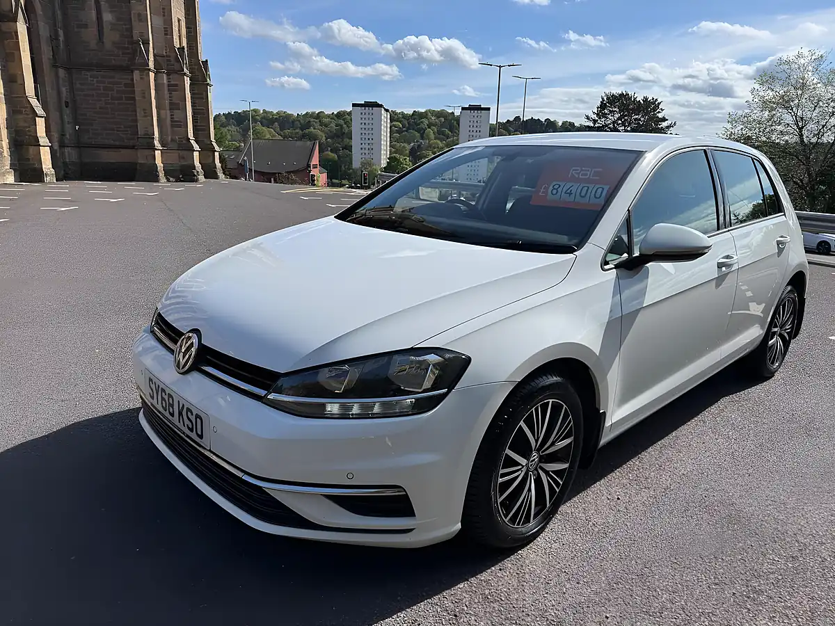 Used 2018 Volkswagen Golf Se Nav White - Interior and Exterior details 12