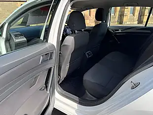 Used 2018 Volkswagen Golf Se Nav White - Interior and Exterior details 14