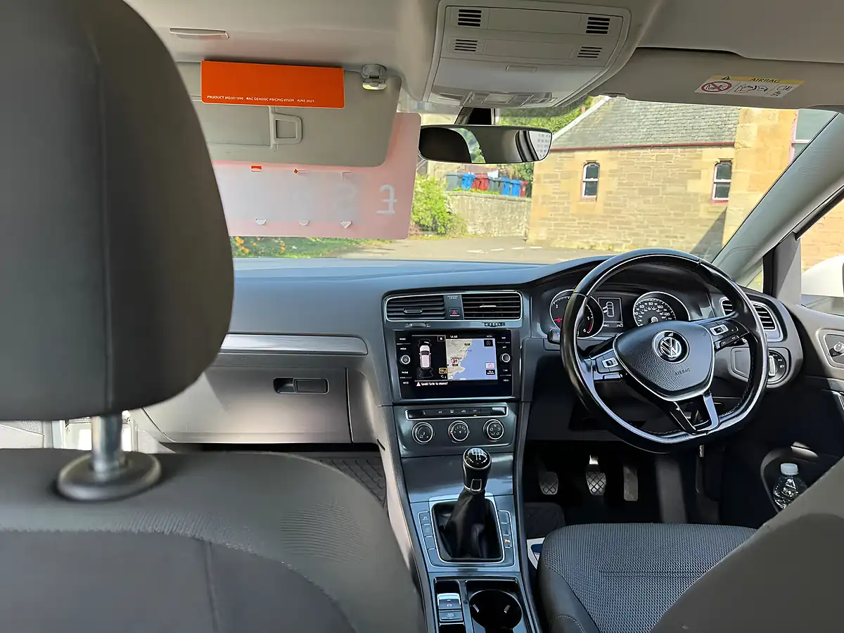 Used 2018 Volkswagen Golf Se Nav White - Interior and Exterior details 15