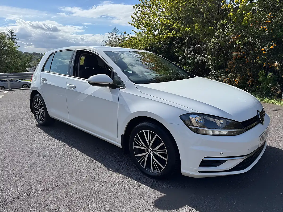 Used 2018 Volkswagen Golf Se Nav White - Interior and Exterior details 2