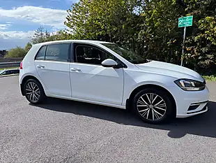 Used 2018 Volkswagen Golf Se Nav White - Interior and Exterior details 6