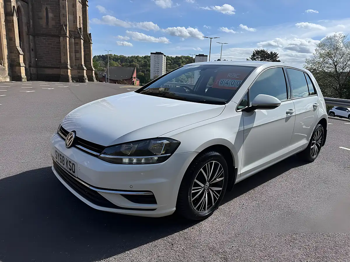 Used 2018 Volkswagen Golf Se Nav White - Interior and Exterior details 8