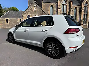 Used 2018 Volkswagen Golf Se Nav White - Interior and Exterior details 9