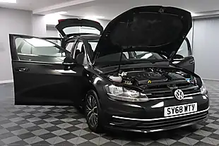 Used 2018 Volkswagen Golf Se Navigation Black - Interior and Exterior details 14