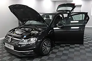 Used 2018 Volkswagen Golf Se Navigation Black - Interior and Exterior details 15