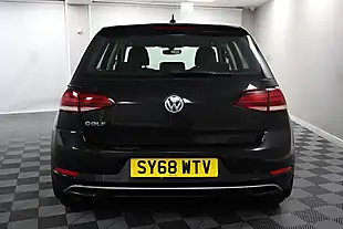Used 2018 Volkswagen Golf Se Navigation Black - Interior and Exterior details 7