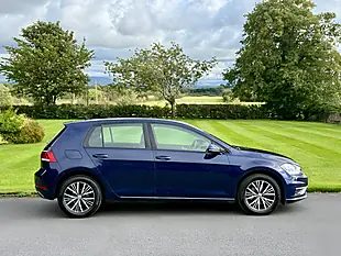 Used 2018 Volkswagen Golf Se Navigation Blue - Interior and Exterior details 4