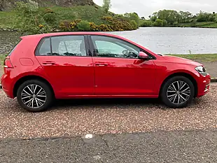 Used 2018 Volkswagen Golf Se Red - Interior and Exterior details 2