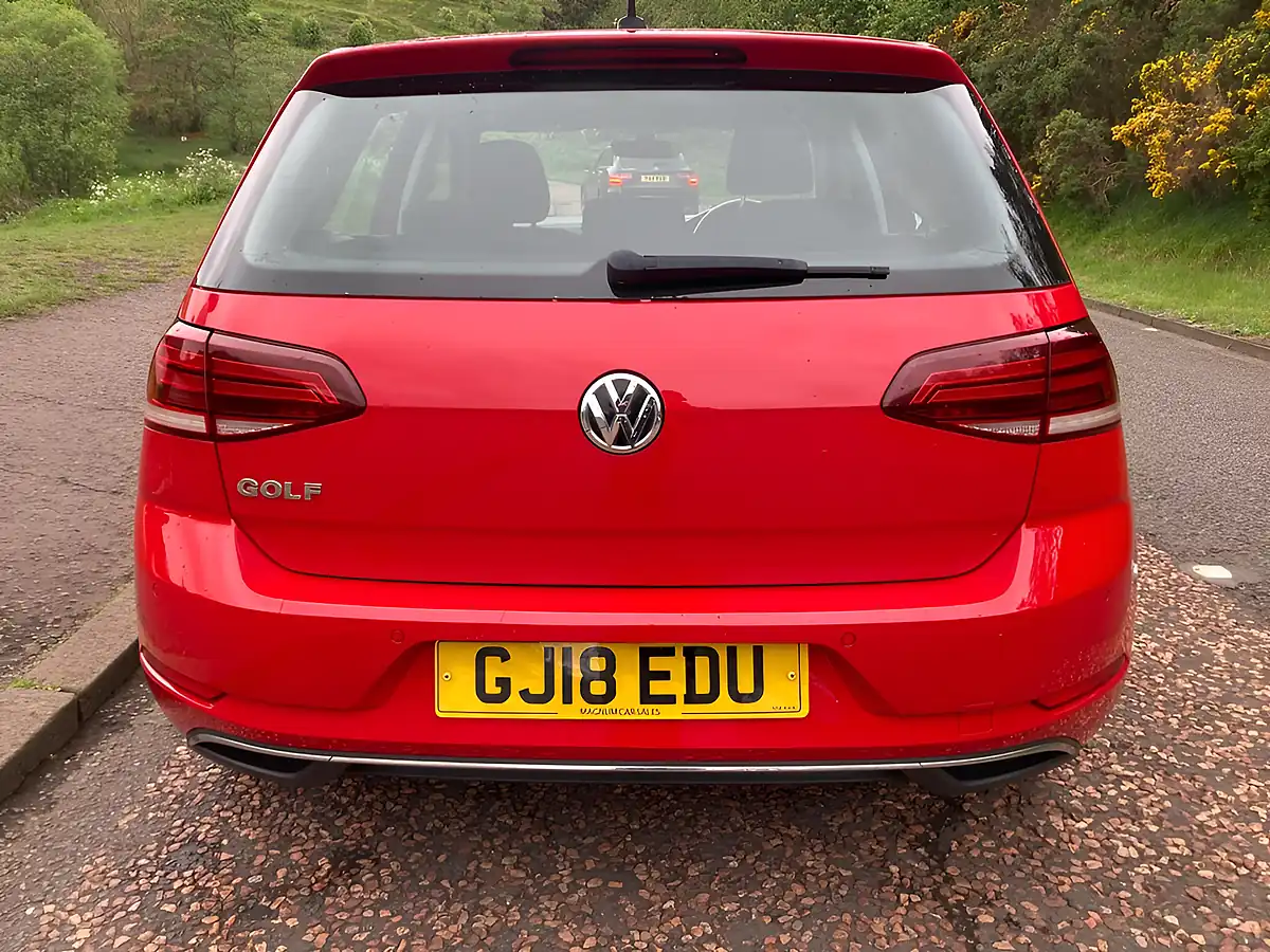 Used 2018 Volkswagen Golf Se Red - Interior and Exterior details 4
