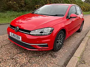 Used 2018 Volkswagen Golf Se Red - Interior and Exterior details 7