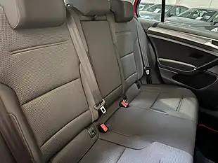 Used 2018 Volkswagen Golf Se Red - Interior and Exterior details 12