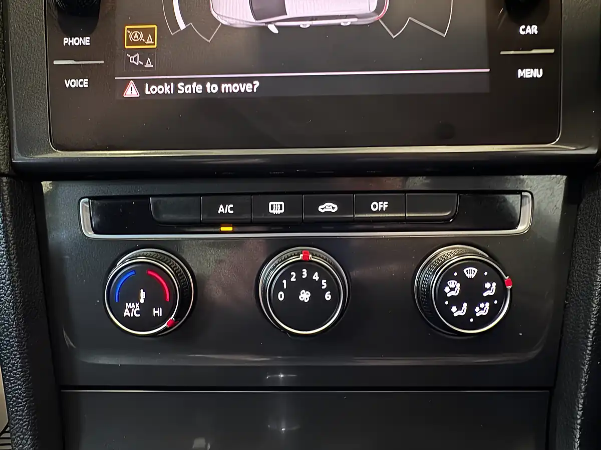 Used 2018 Volkswagen Golf Se Red - Interior and Exterior details 18
