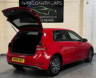 Used 2018 Volkswagen Golf Se Red - Interior and Exterior details 4