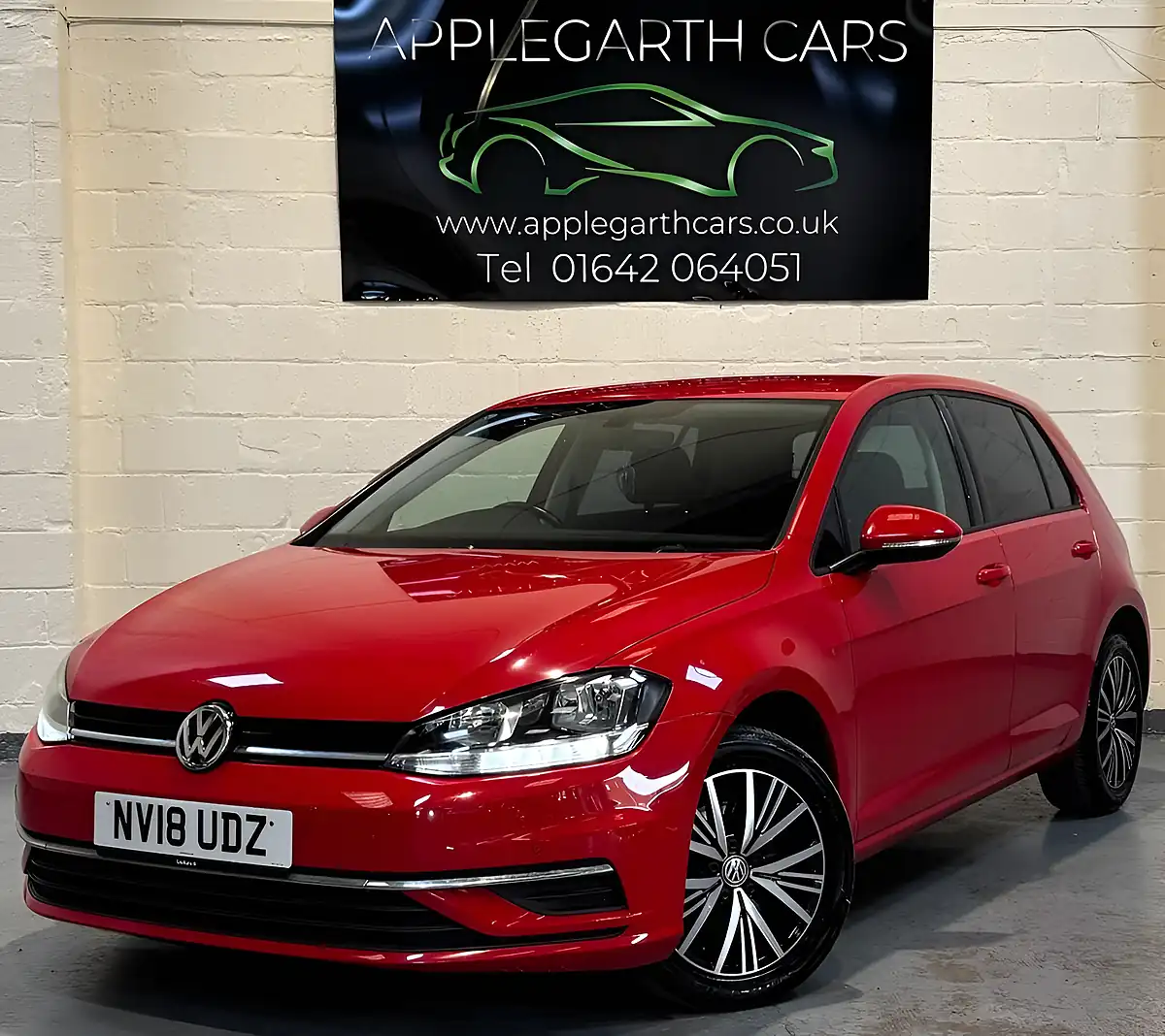 Used 2018 Volkswagen Golf Se Red - Interior and Exterior details 5