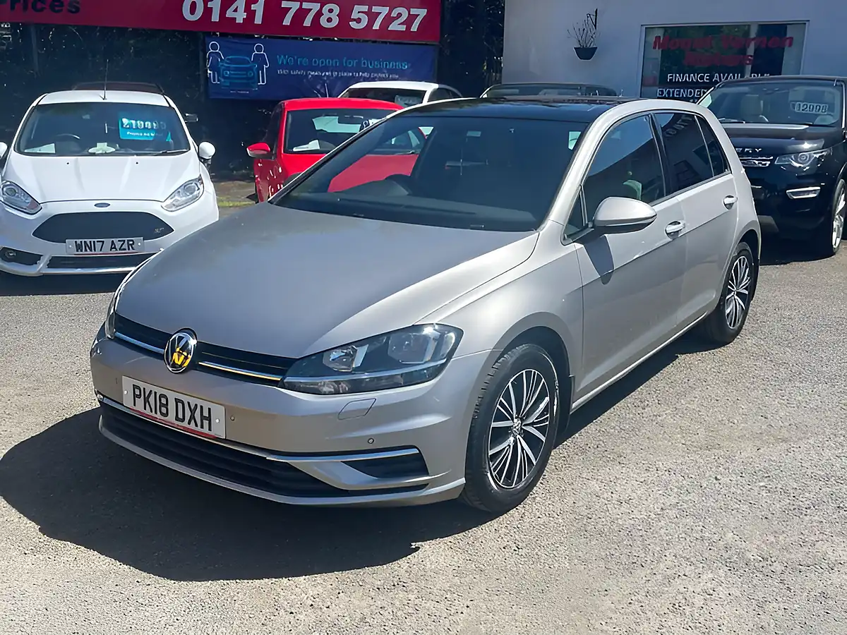 Used 2018 Volkswagen Golf Se Silver - Interior and Exterior details 4