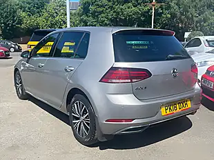 Used 2018 Volkswagen Golf Se Silver - Interior and Exterior details 6