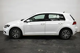 Used 2018 Volkswagen Golf Se White - Interior and Exterior details 2