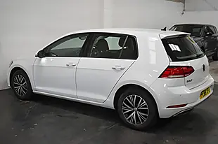 Used 2018 Volkswagen Golf Se White - Interior and Exterior details 9