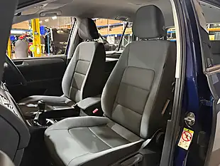 Used 2018 Volkswagen Golf Sv Se Blue - Interior and Exterior details 11