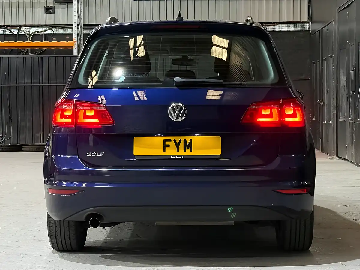 Used 2018 Volkswagen Golf Sv Se Blue - Interior and Exterior details 7