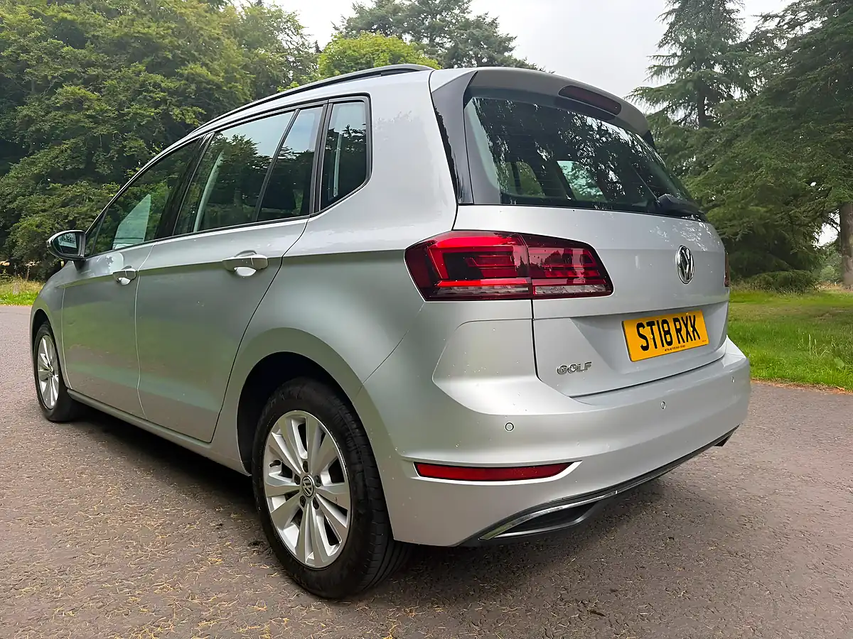 Used 2018 Volkswagen Golf Sv Se Nav Silver - Interior and Exterior details 6