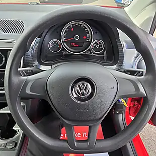 Used 2018 Volkswagen Move Up! Flame Red - Interior and Exterior details 16
