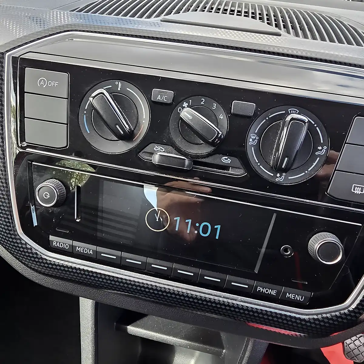 Used 2018 Volkswagen Move Up! Flame Red - Interior and Exterior details 18