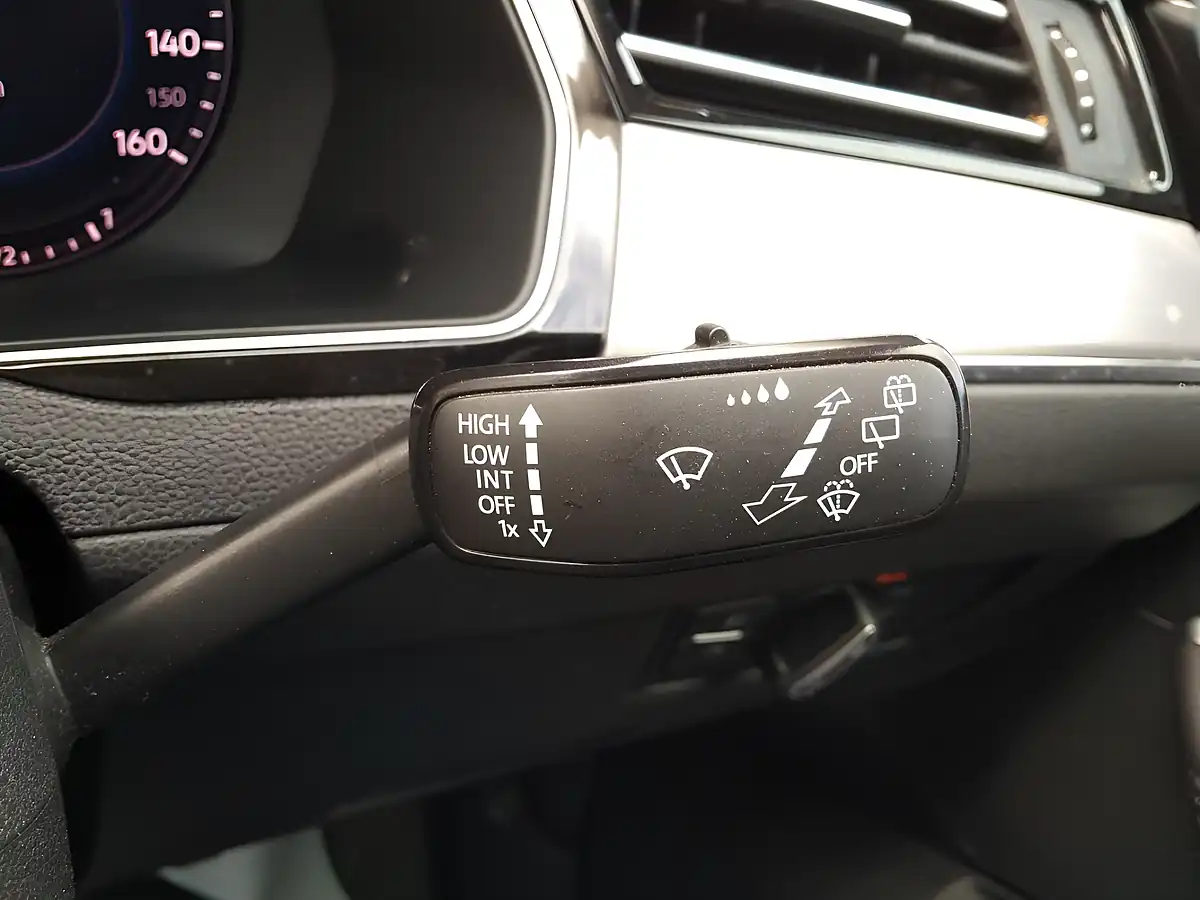 Used 2018 Volkswagen Passat GT Black - Interior and Exterior details 19