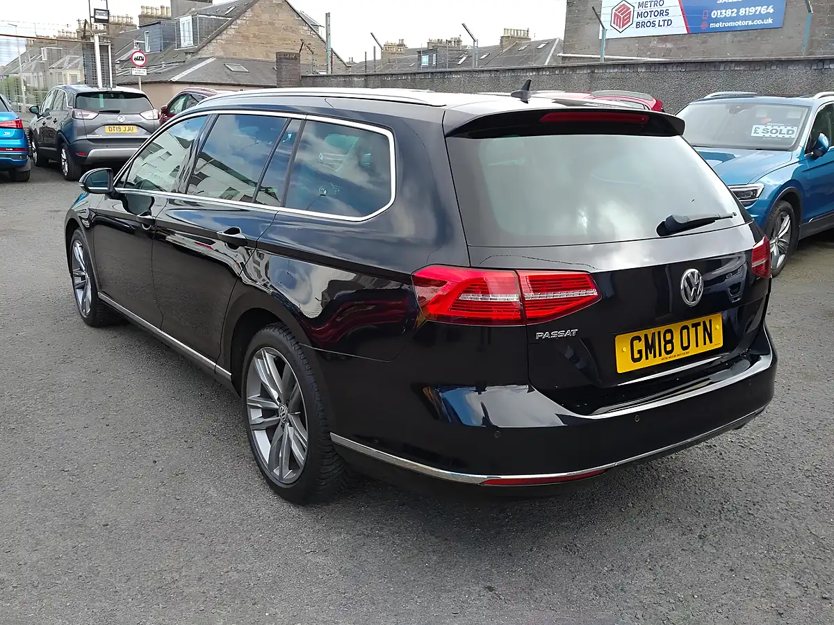 Used 2018 Volkswagen Passat GT Black - Interior and Exterior details 5