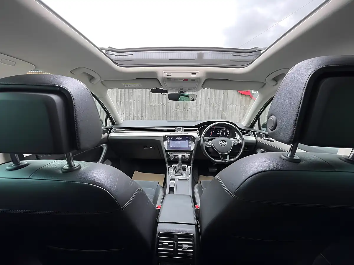 Used 2018 Volkswagen Passat GT Grey - Interior and Exterior details 3